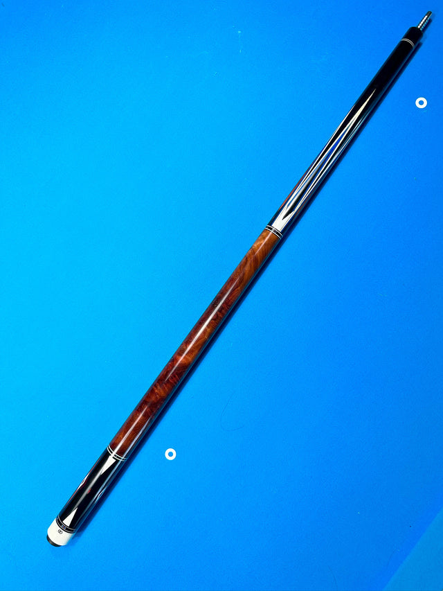 Black and Blue cue